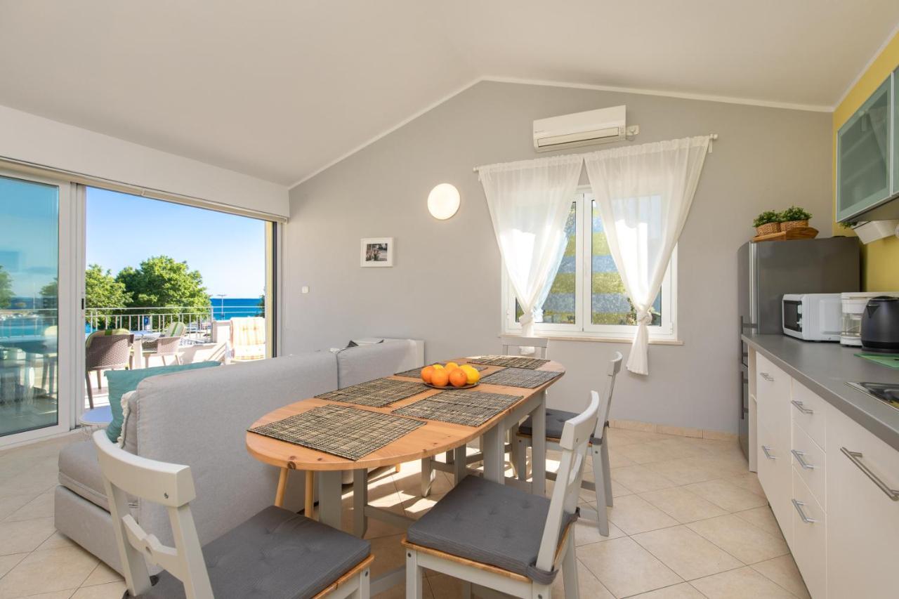 Apartment Portapisana Just 50M From The Beach Krk Town Eksteriør bilde
