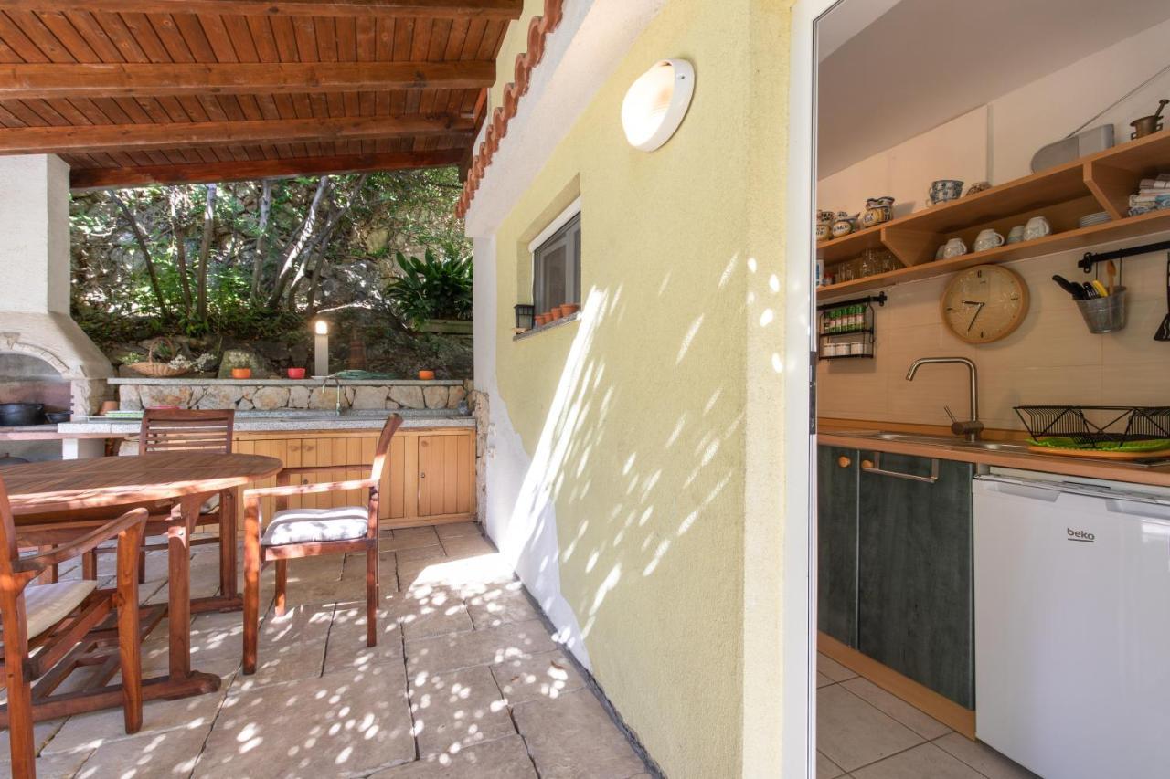 Apartment Portapisana Just 50M From The Beach Krk Town Eksteriør bilde